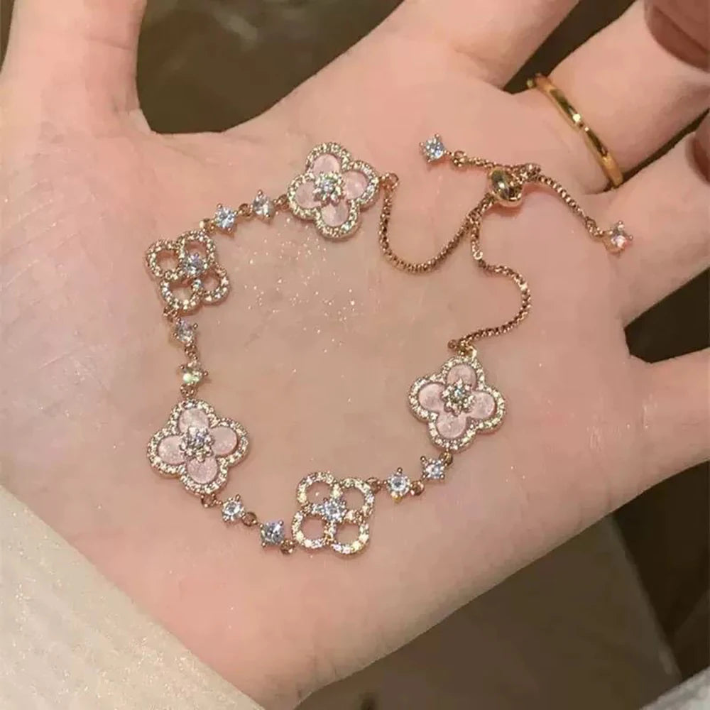 Gloss Clover Link Bracelet