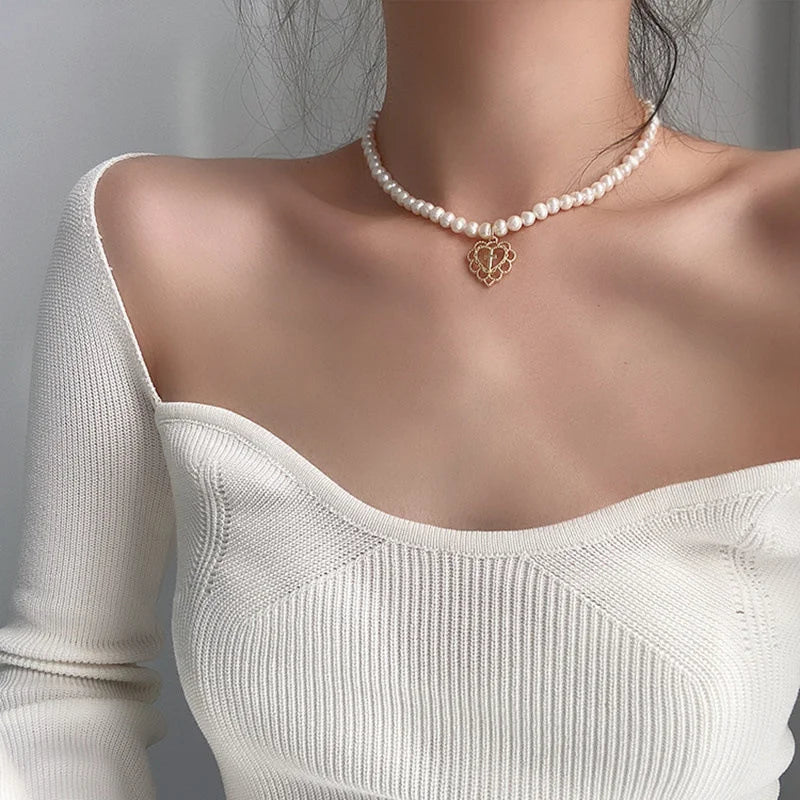 Sweet Pearl Choker