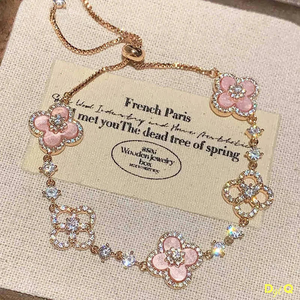 Gloss Clover Link Bracelet