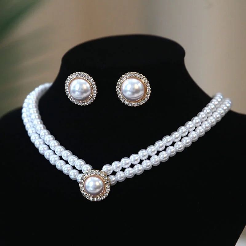 Sweet Pearl Choker