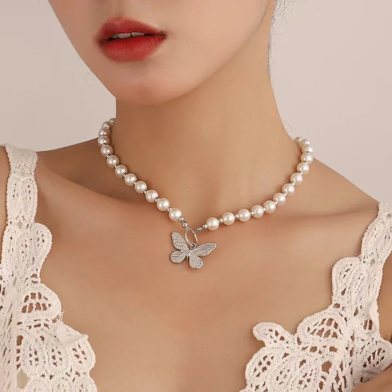 Sweet Pearl Choker