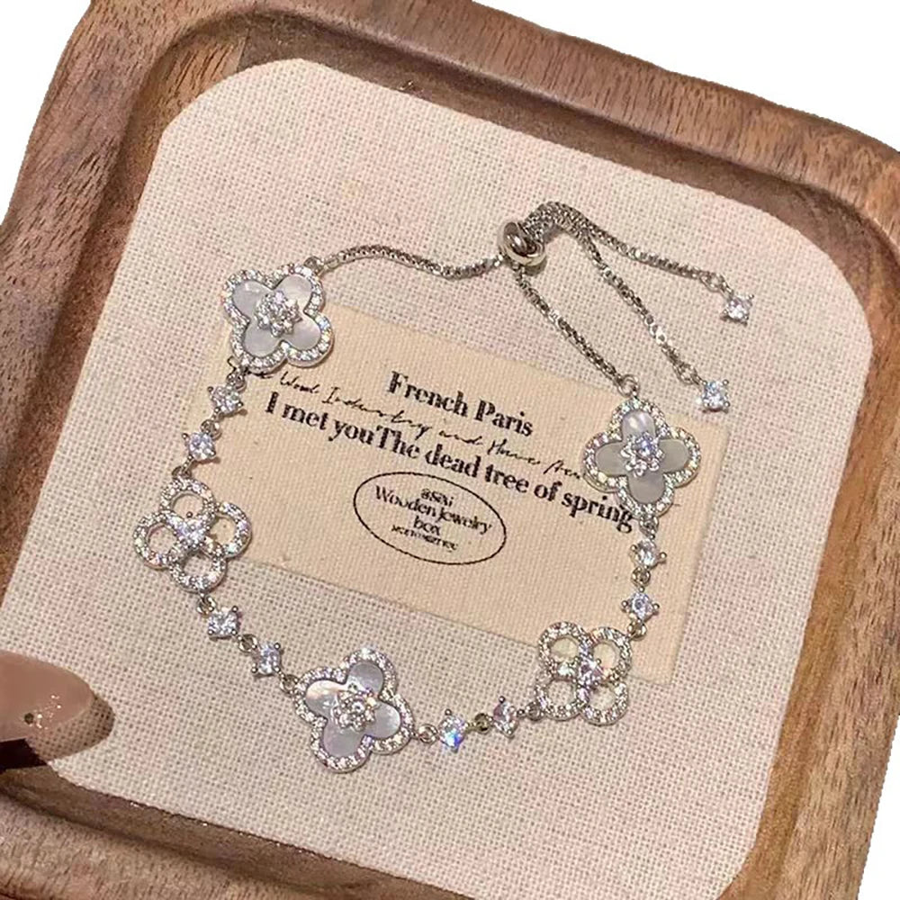 Gloss Clover Link Bracelet